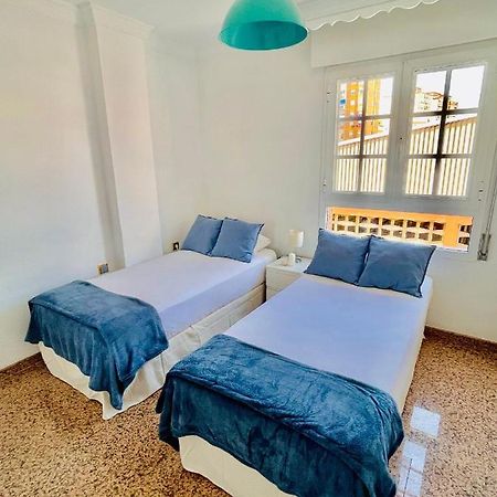 Encantadora Habitacion Privada Cerca Del Mar マラガ エクステリア 写真