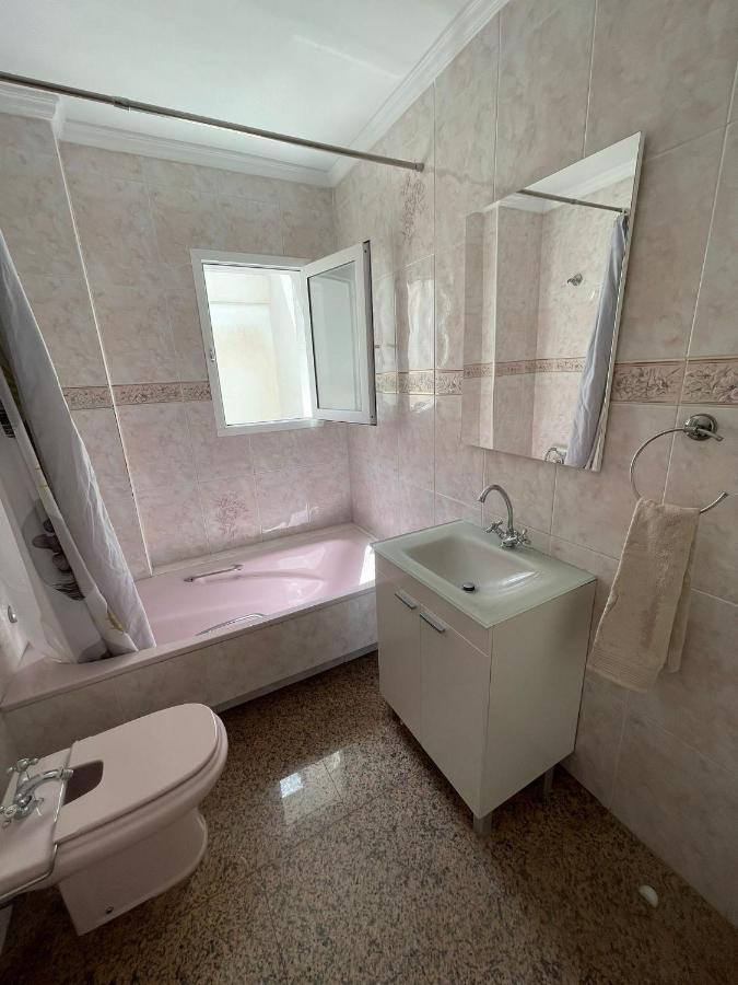 Encantadora Habitacion Privada Cerca Del Mar マラガ エクステリア 写真