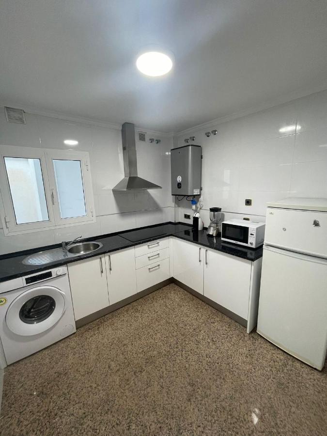 Encantadora Habitacion Privada Cerca Del Mar マラガ エクステリア 写真