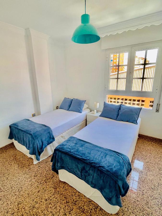 Encantadora Habitacion Privada Cerca Del Mar マラガ エクステリア 写真